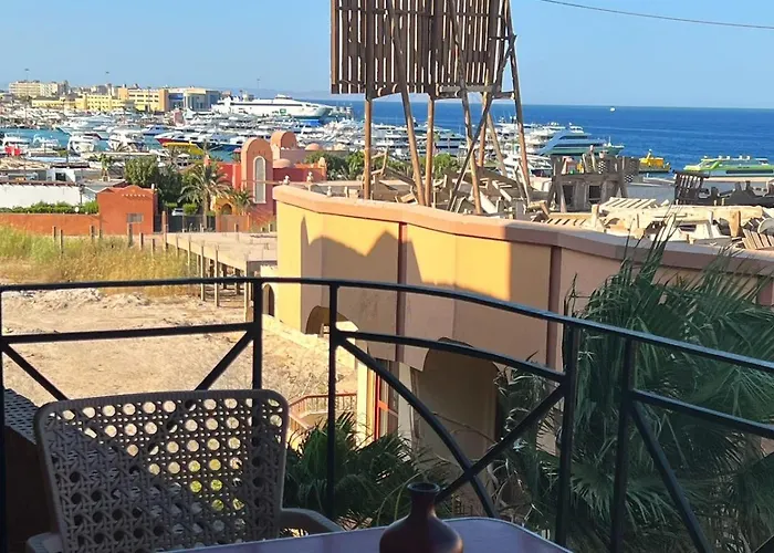 One Bedroom With Sea View In The Centre