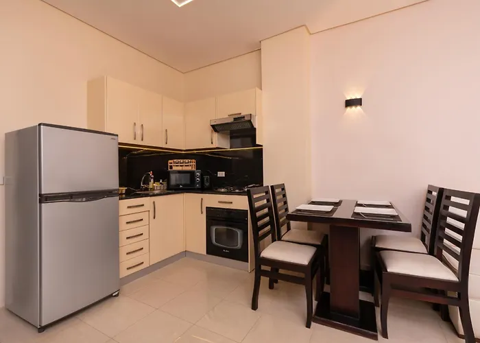One Bedroom With Sea View In The Centre Apartment *